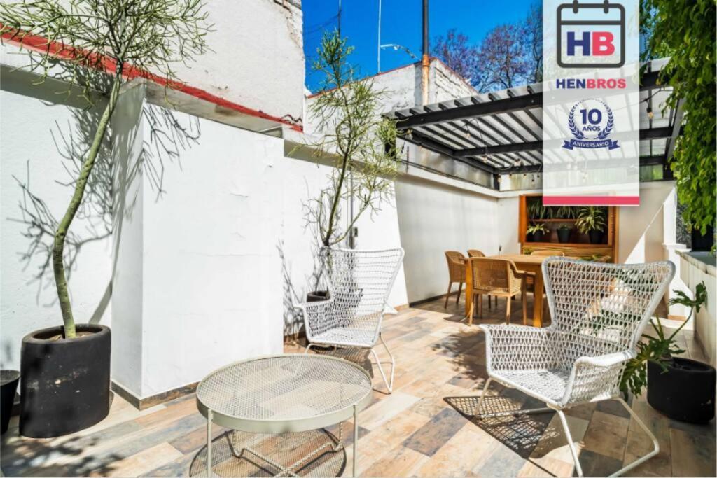 Hermosa Casa Remodelada Con Terraza Privada *
